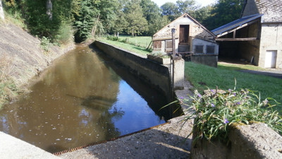 Moulin à vendre à Genouillac, Creuse, Limousin, avec Leggett Immobilier