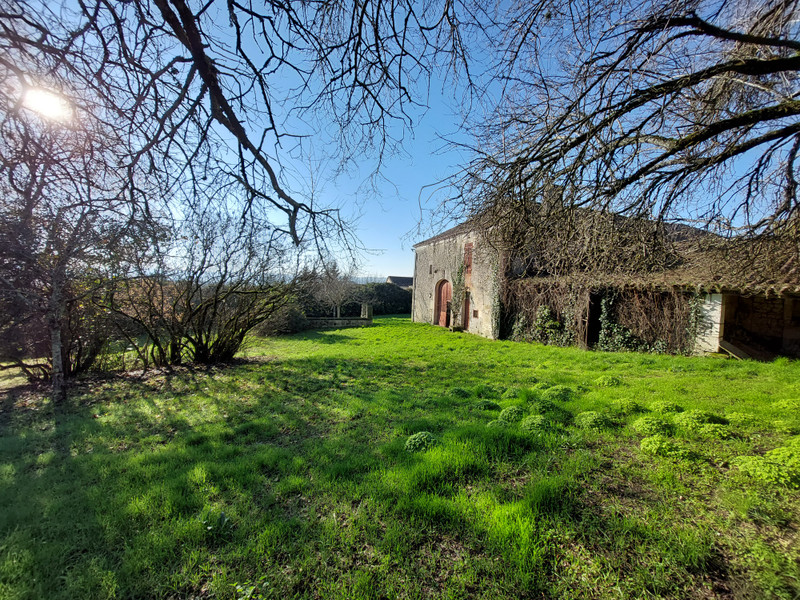 French property for sale in Villebois-Lavalette, Charente - €158,000 - photo 1