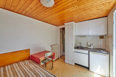 French property for sale in Dax, Landes - €289,000 - photo 8