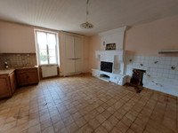 Maison à vendre à Dirac, Charente - 214.000 € - photo 7