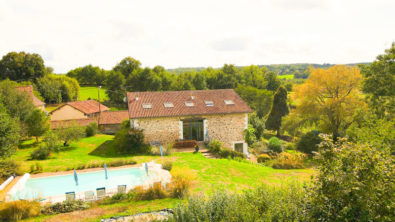 French property for sale in Bussière-Badil, Dordogne - €691,000 - photo 0