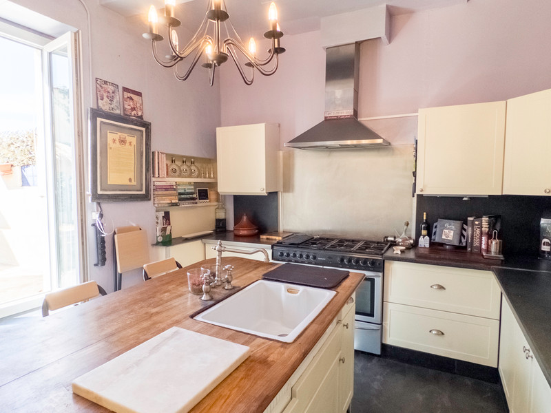 French property for sale in Magalas, Hérault - €275,000 - photo 5