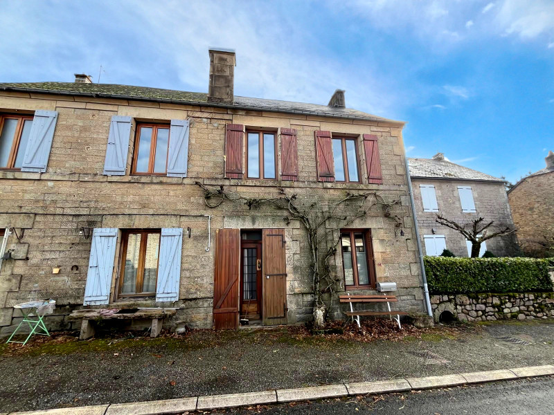 French property for sale in Pérols-sur-Vézère, Corrèze - €56,600 - photo 0