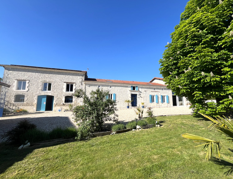 French property for sale in Cierzac, Charente-Maritime - €837,400 - photo 1