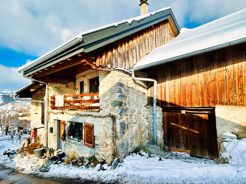 French property for sale in Talloires-Montmin, Haute-Savoie - €398,000 - photo 0