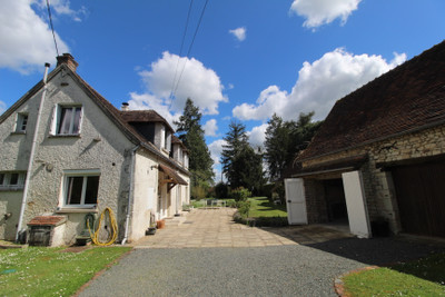 French property for sale in Azay-le-Ferron, Indre - €194,000 - photo 6