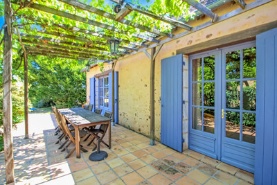 French property for sale in Val de Louyre et Caudeau, Dordogne - €284,000 - photo 4