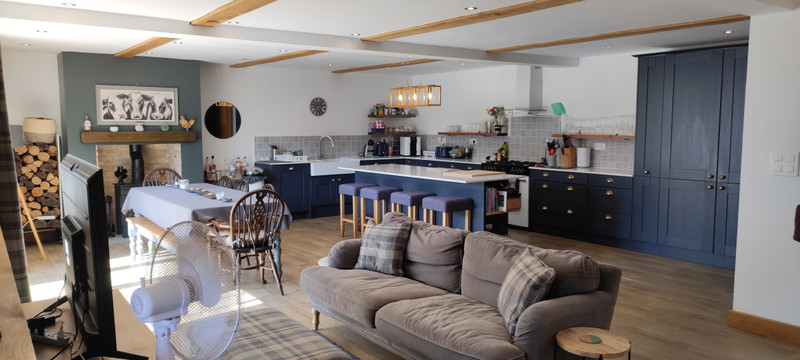 French property for sale in Alloinay, Deux-Sèvres - €669,999 - photo 8