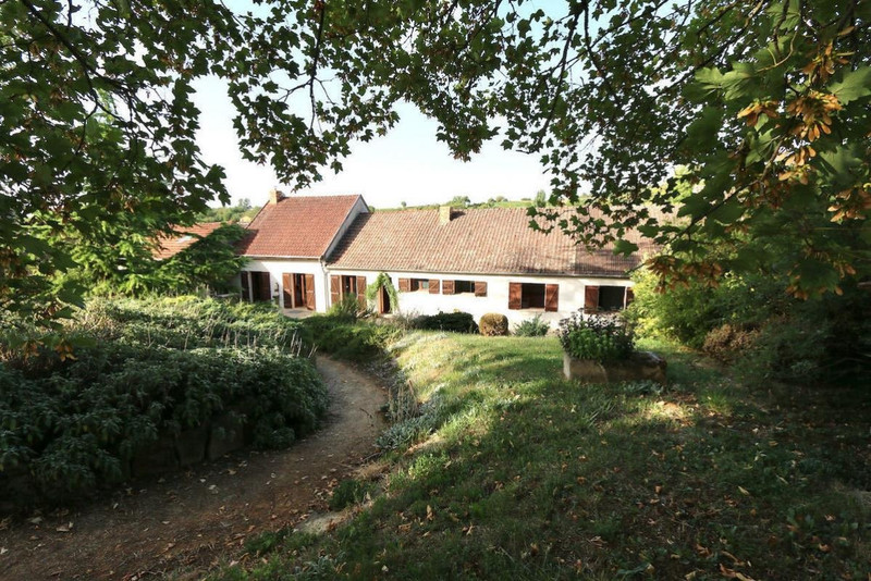 French property for sale in Beaune, Côte-d'Or - €365,000 - photo 0