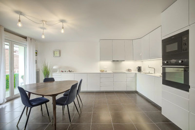 French property for sale in Nice, Alpes-Maritimes - €620,000 - photo 1