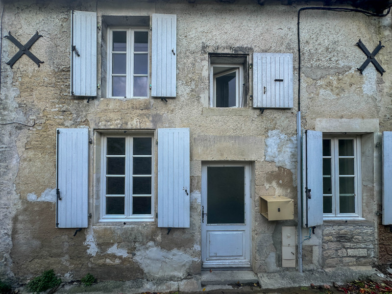 French property for sale in Beauvais-sur-Matha, Charente-Maritime - €19,950 - photo 9