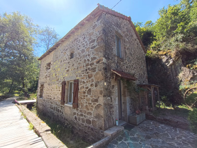 French property for sale in Aubusson, Creuse - €499,900 - photo 4