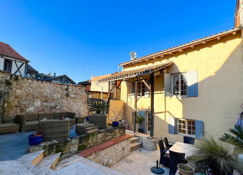 French property for sale in Lauzun, Lot-et-Garonne - €265,000 - photo 2