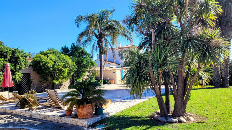 French property for sale in Villelongue-de-la-Salanque, Pyrénées-Orientales - €570,000 - photo 3
