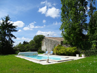 Maison à vendre à Aigondigné, Deux-Sèvres - 299.500 € - photo 2