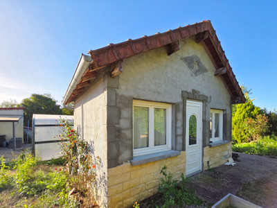 French property for sale in Saulgond, Charente - €339,200 - photo 5