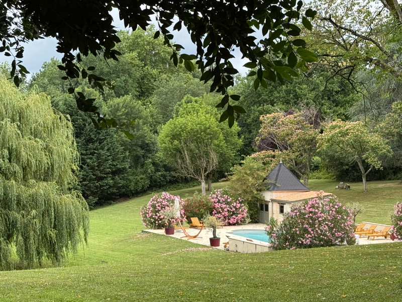 French property for sale in Saint-André-et-Appelles, Gironde - €1,390,000 - photo 2