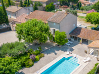 Maison à vendre à Saint-Saturnin-lès-Avignon, Vaucluse - 1 150 000 € - photo 2