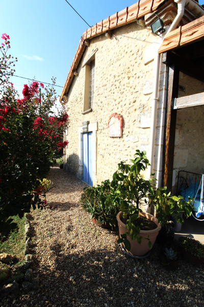 Maison à vendre à Razac-sur-l'Isle, Dordogne - 297 000 € - photo 1