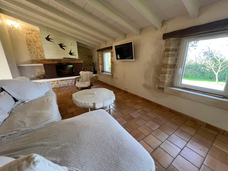 French property for sale in Saint-Sornin, Charente-Maritime - €371,000 - photo 3