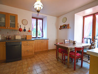 Maison à vendre à Saint-Pardoux-Corbier, Corrèze - 287.000 € - photo 4