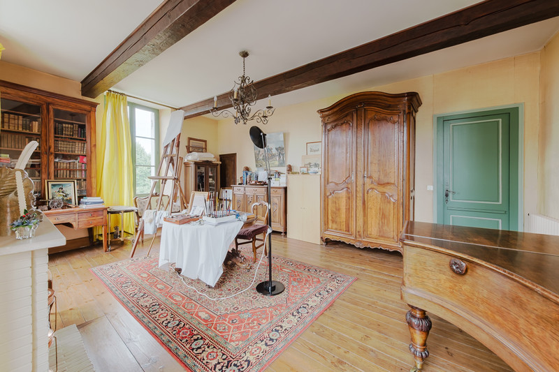 French property for sale in Bazas, Gironde - €399,000 - photo 4