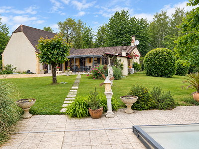 Maison à vendre à Grun-Bordas, Dordogne, Aquitaine, avec Leggett Immobilier
