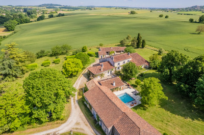 Maison à vendre à Villebois-Lavalette, Charente, Poitou-Charentes, avec Leggett Immobilier