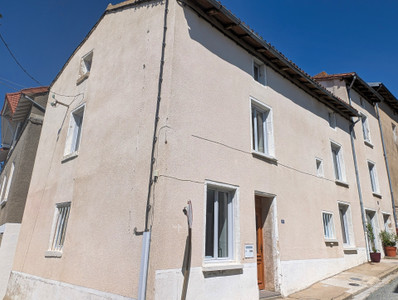 Maison à vendre à Châteauponsac, Haute-Vienne, Limousin, avec Leggett Immobilier
