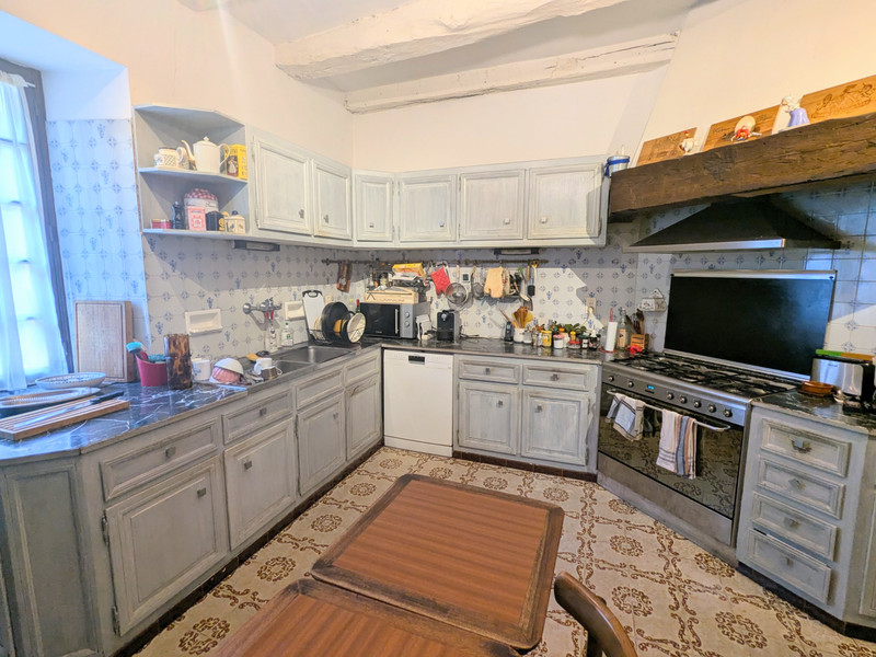 French property for sale in Uzerche, Corrèze - €299,000 - photo 4