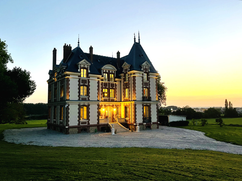 French property for sale in Pont-l'Évêque, Calvados - €5,420,000 - photo 8