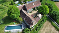 Propriété à vendre à Saint-Germain-des-Prés, Dordogne - 315 000 € - photo n°1
