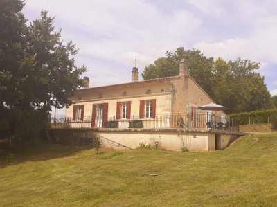French property for sale in Lansac, Gironde - €275,000 - photo 2
