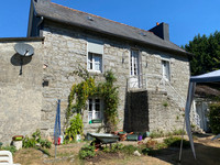 houses and homes for sale inHuelgoatFinistère Brittany