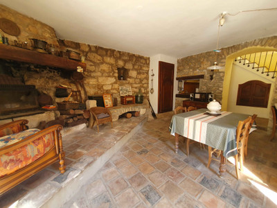 French property for sale in La Roque-sur-Cèze, Gard - €175,000 - photo 4