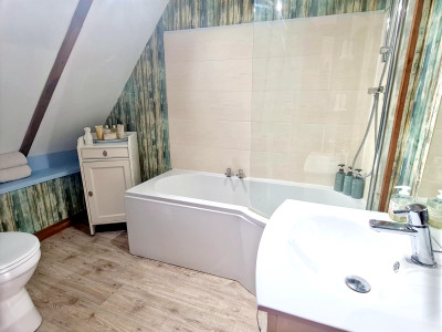 French property for sale in Saint-Berthevin-la-Tannière, Mayenne - €230,000 - photo 6