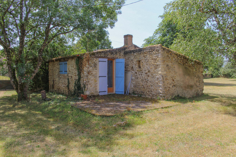 French property for sale in Chalandray, Vienne - €129,000 - photo 11