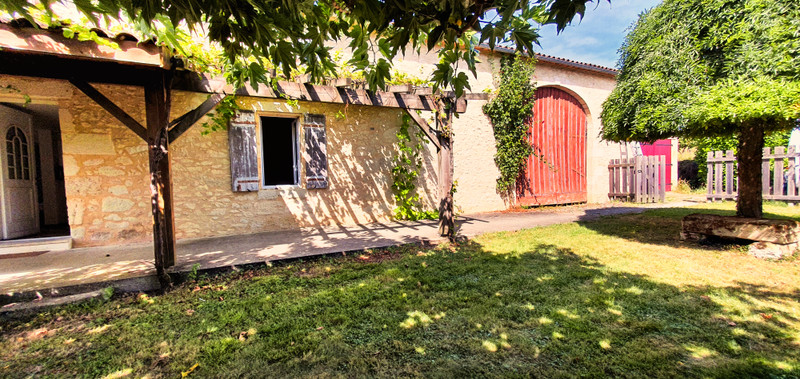 Maison à vendre à Soulignac, Gironde - 239.000 € - photo 1