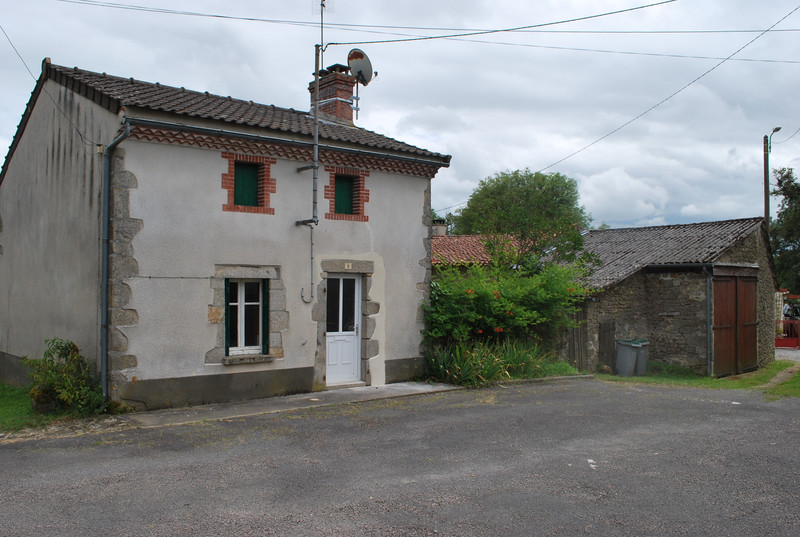 Maison à vendre à Oradour-Saint-Genest, Haute-Vienne - 77.000 € - photo 1