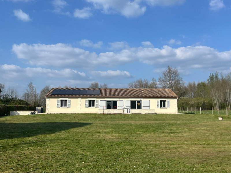 Maison à vendre à Nastringues, Dordogne - 333.900 € - photo 1