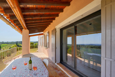 French property for sale in Saint-Saturnin-lès-Apt, Vaucluse - €477,000 - photo 2