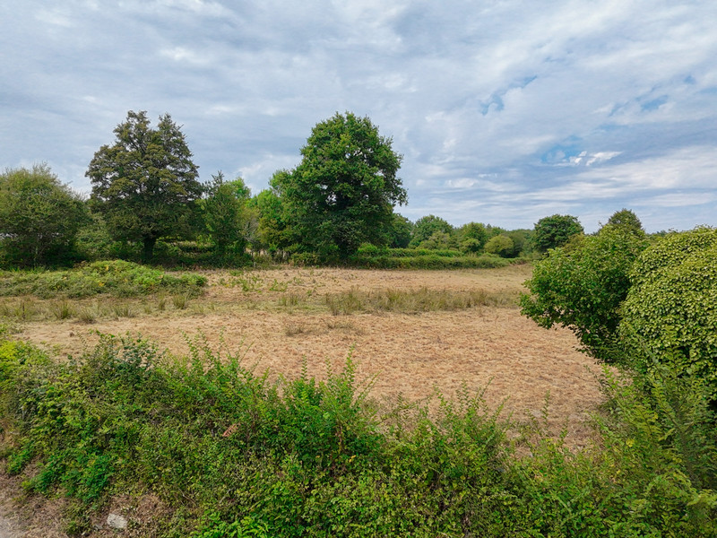 French property for sale in Les Grands-Chézeaux, Haute-Vienne - €114,995 - photo 1