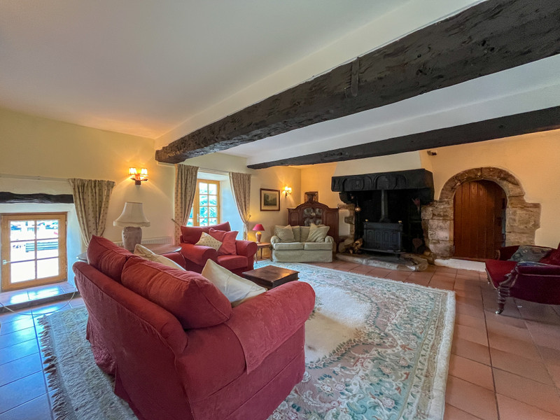 French property for sale in Dinan, Côtes-d'Armor - €400,000 - photo 2