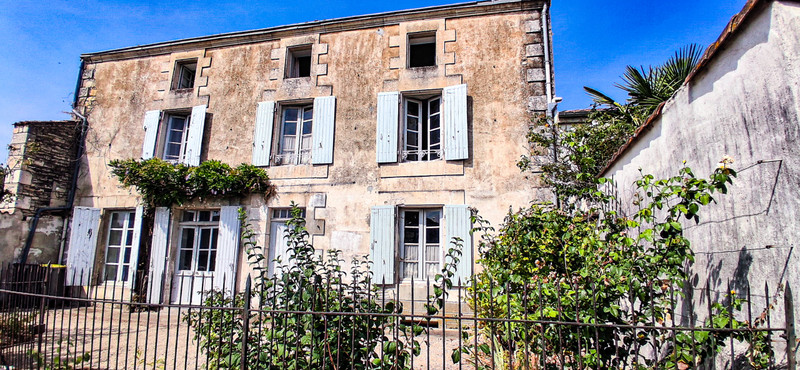 French property for sale in Villiers-en-Plaine, Deux-Sèvres - €136,250 - photo 0