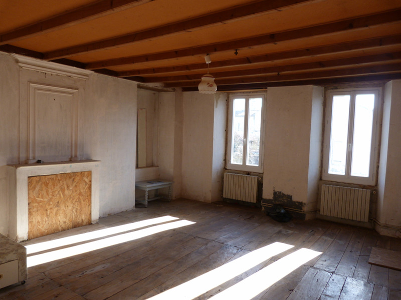French property for sale in Vanzac, Charente-Maritime - &#8364;167,400 - photo 6