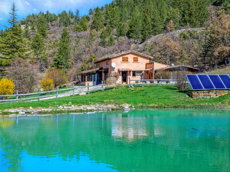 house for sale in Provence-Côte-D'Azur (Provence - Alpes - Côte d'Azur)