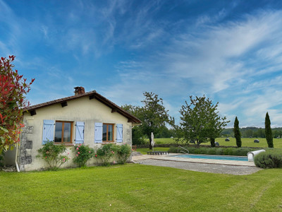 French property for sale in Verteillac, Dordogne - €567,000 - photo 2