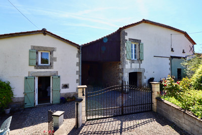 French property for sale in Montbron, Charente - €240,000 - photo 2