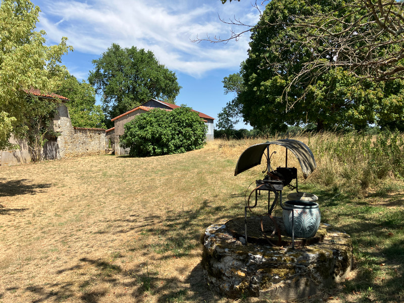 French property for sale in Saint-Martin-l'Ars, Vienne - €66,600 - photo 6