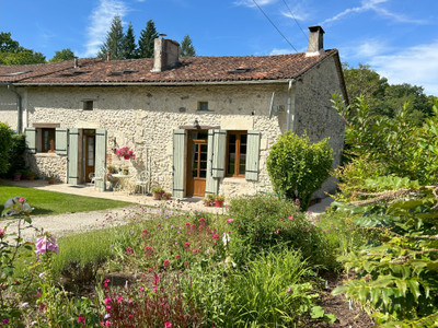 Maison à vendre à Segonzac, Dordogne, Aquitaine, avec Leggett Immobilier